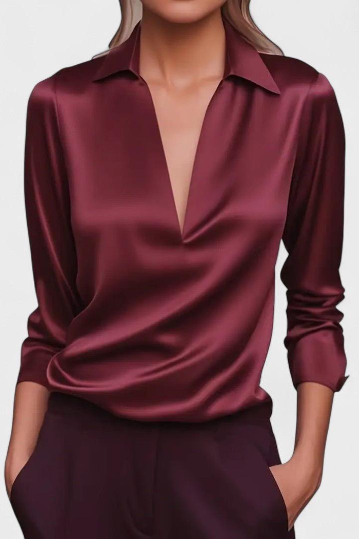 Nádia – Satenska bluza s V-izrezom