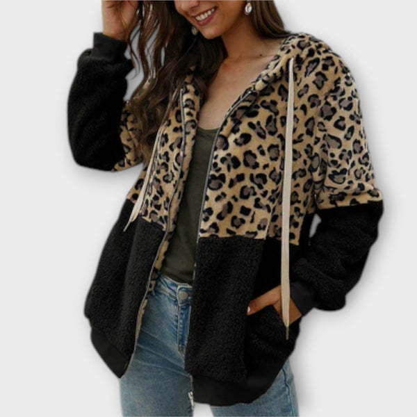 Lea - Fleece dukserica s kapuljačom i leopardim dizajnom